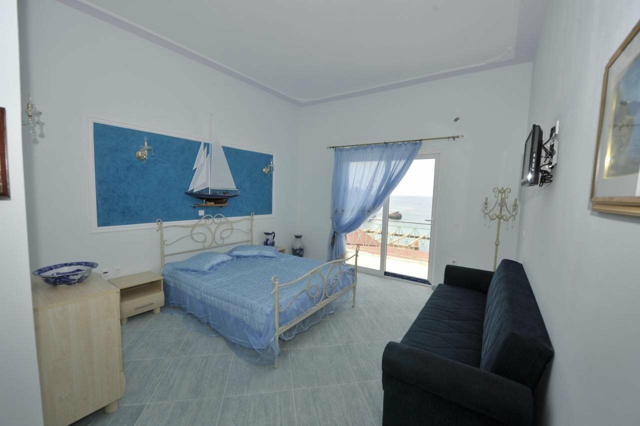 Blue Princess Hotel And Suites Liapades Ngoại thất bức ảnh
